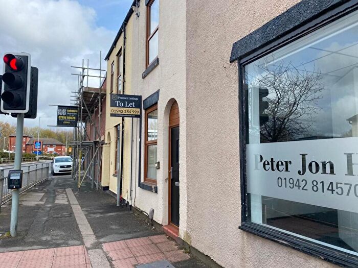 1 Bedroom Flat To Rent In Bolton Road, Westhoughton, BL5