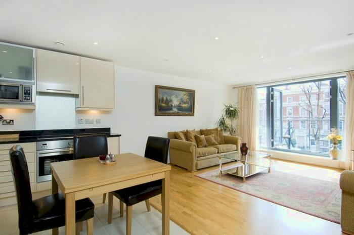 2 Bedroom Flat To Rent In Maida Vale, Little Venice, W9