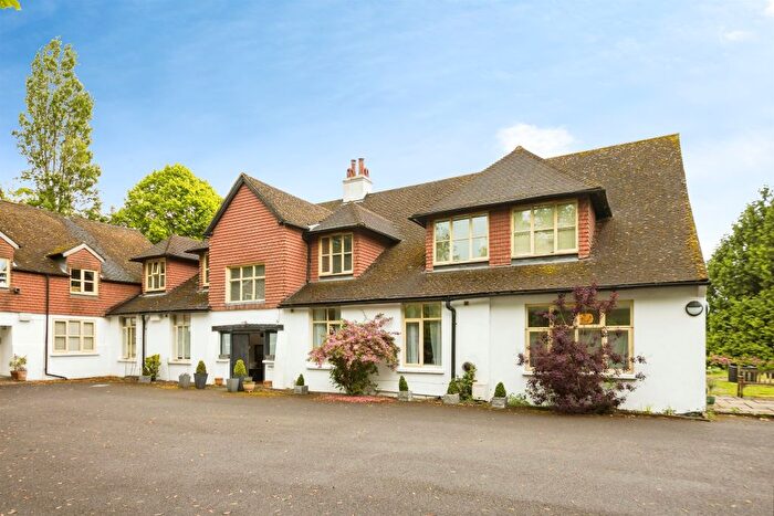 2 Bedroom Flat For Sale In Brantridge Lane, Staplefield, Haywards Heath, RH17