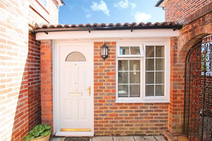 1 Bedroom Apartment To Rent In Wilderness Road, Earley, Reading, RG6