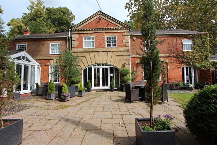 4 Bedroom Detached House To Rent In Winwick Hall - The Coach House, NN6