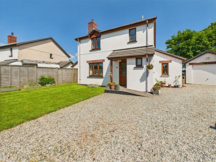 3 Bedroom Detached House For Sale In Paradise Park, Whitstone, EX22