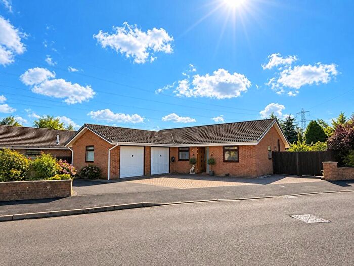 3 Bedroom Detached Bungalow For Sale In Acacia Avenue, Verwood, BH31