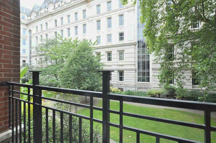 1 Bedroom Apartment To Rent In Little Britain, London, EC1A