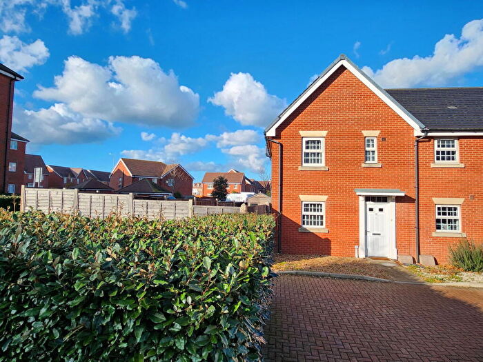 3 Bedroom End Of Terrace House For Sale In Bishop Close, Margate, CT9