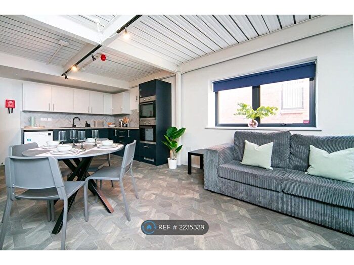 5 Bedroom Flat To Rent In Church Street, Ormskirk, L39