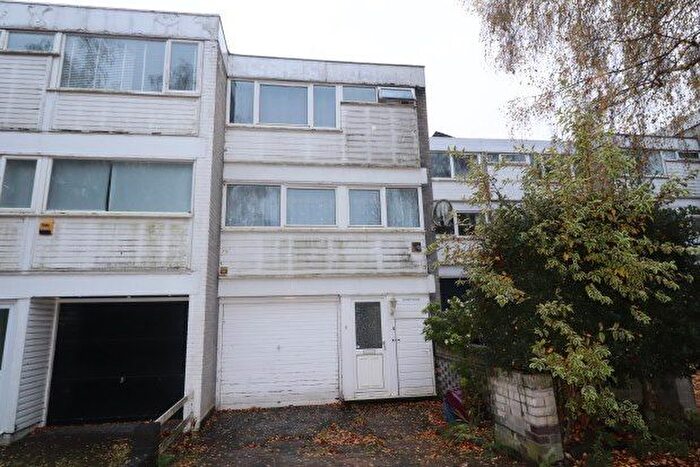 3 Bedroom Town House To Rent In Cameron Close, Brentwood, CM14