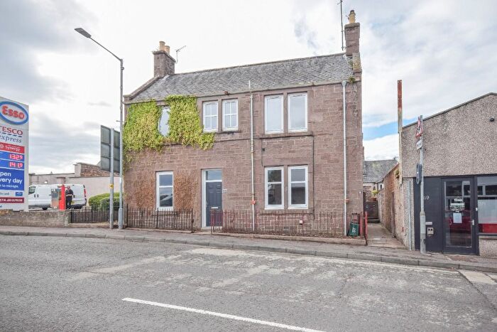 2 Bedroom Flat To Rent In Clerk Street, Brechin, Angus, DD9