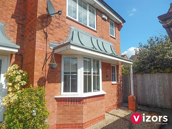 3 Bedroom End Of Terrace House For Sale In Wooton Close, Brockhill, Redditch, B97