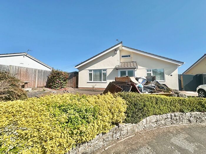 2 Bedroom Bungalow To Rent In Gleneagles Close, Ferndown, BH22