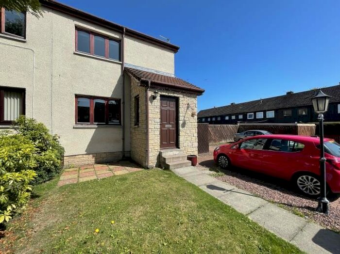 2 Bedroom Semi-Detached House To Rent In Heather Gardens, Dundee, DD3