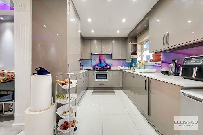 3 Bedroom Detached House To Rent In Lyon Park Avenue, Wembley, HA0