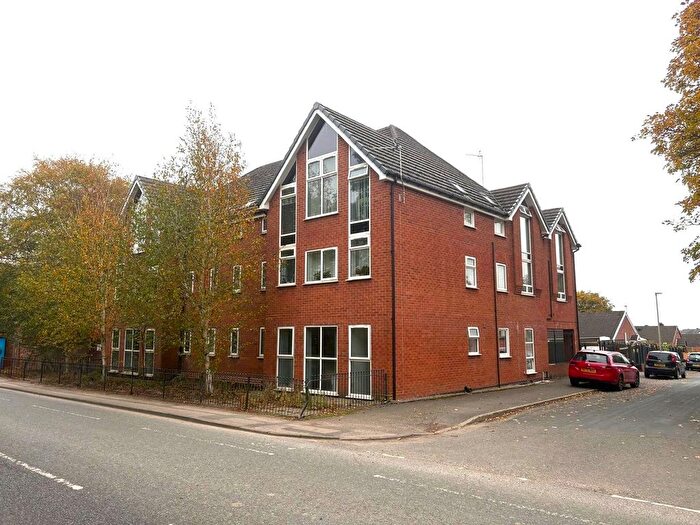 2 Bedroom Flat To Rent In Royal Court, Hindley, WN2