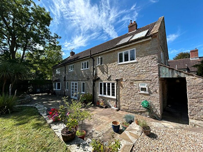4 Bedroom House To Rent In Yeovilton, BA22
