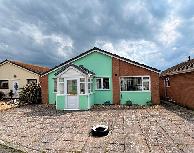 2 Bedroom Detached Bungalow For Sale In Plas Edwards, Tywyn, LL36