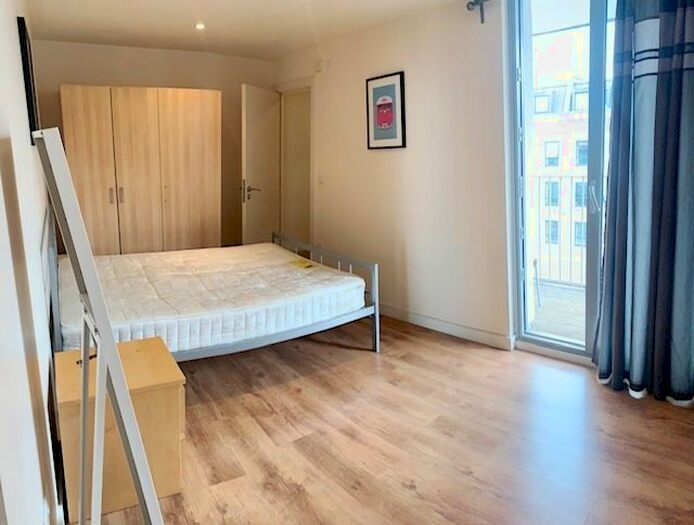 2 Bedroom Flat To Rent In Hannaford Walk, Bow/Bromley By Bow, E3