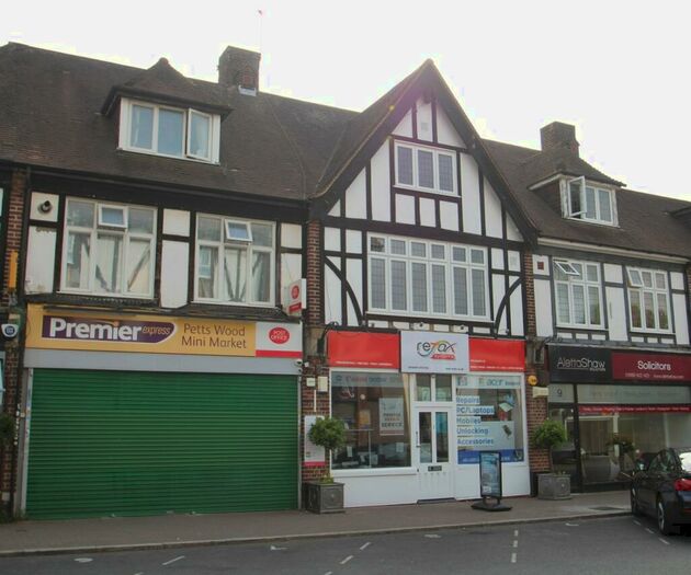 3 Bedroom Flat To Rent In Fairway, Petts Wood, Orpington, BR5