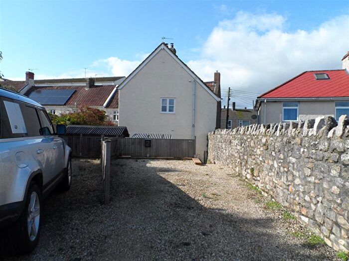 1 Bedroom Semi-Detached House To Rent In Vine House Gardens, Chard, TA20