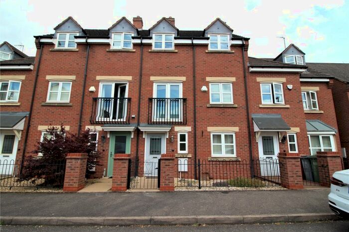 4 Bedroom Terraced House To Rent In Wharf Lane, Solihull, West Midlands, B91