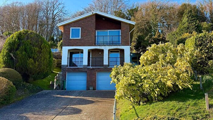 4 Bedroom Detached House For Sale In Hyde Tynings Close, Eastbourne, BN20