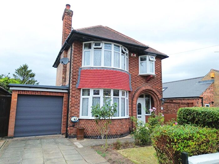 3 Bedroom Detached House For Sale In Jarvis Avenue, Bakersfield, Nottingham, NG3