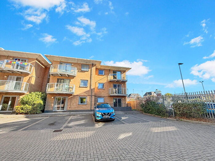 1 Bedroom Apartment For Sale In Caelum Drive, Colchester, CO2