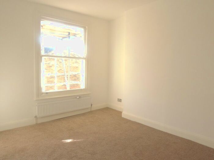 1 Bedroom Flat For Sale In Nevill Road, London, N16