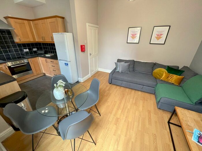 4 Bedroom Terraced House To Rent In Alderson Road, L15