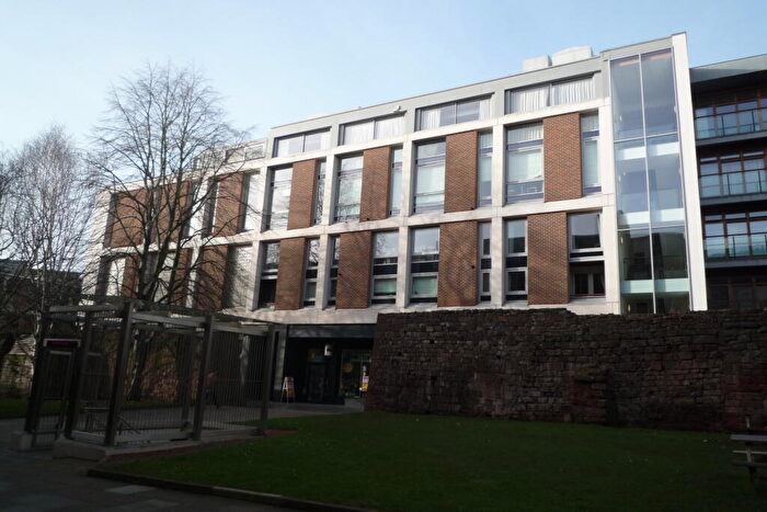 1 Bedroom Apartment To Rent In Roman Walk, Exeter, EX1