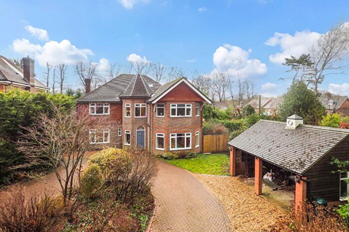 5 Bedroom Detached House For Sale In London Road, Hill Brow, Liss, West Sussex, GU33