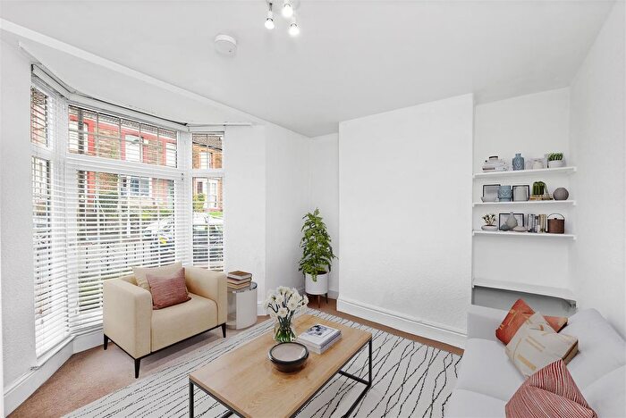 3 Bedroom Terraced House To Rent In Windsor Street, Uplands, Swansea, SA2