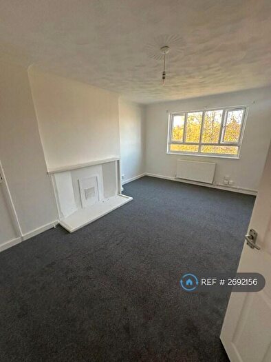 3 Bedroom Flat To Rent In St. Patricks Gardens, Gravesend, DA12