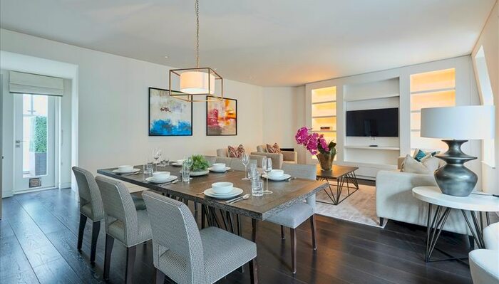 1 Bedroom Flat To Rent In Duke Street, London, W1K