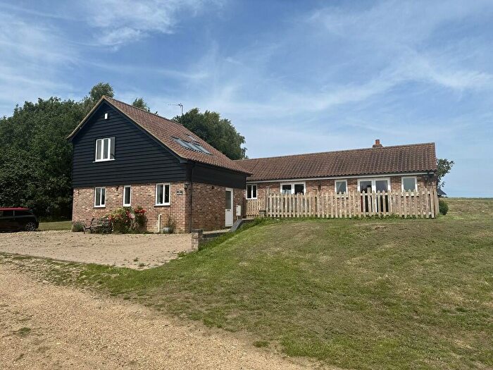 4 Bedroom Barn Conversion To Rent In Washingford Bridge Lane, Bergh Apton, Norwich, NR15