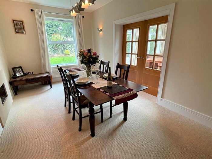 4 Bedroom Detached House For Sale In Marlborough Place, Lutterworth, Leicestershire, LE17