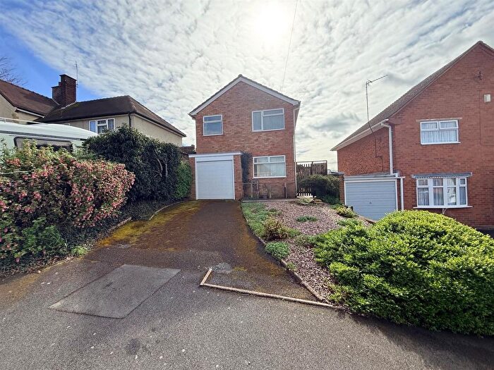 3 Bedroom Detached House For Sale In Norfolk Road, Stourbridge, DY8