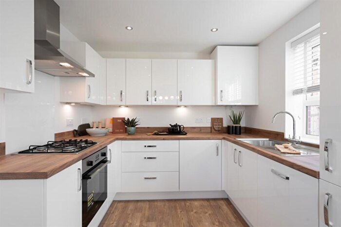 3 Bedroom Detached House For Sale In Wallis Gardens, Stanford In The Vale, Oxfordshire, SN7