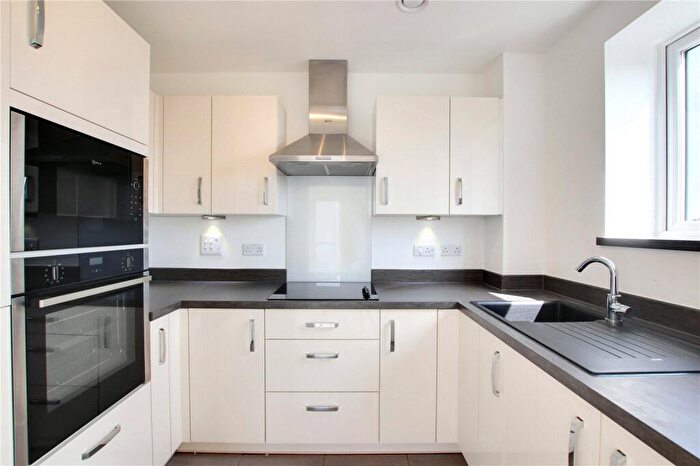 2 Bedroom Retirement Property To Rent In Heene Road, Worthing, BN11