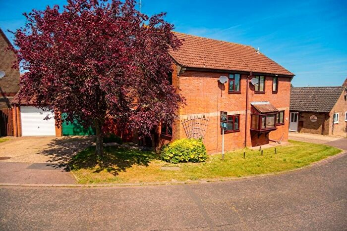 3 Bedroom Semi-Detached House For Sale In Ethel Mann Road, Bungay, NR35