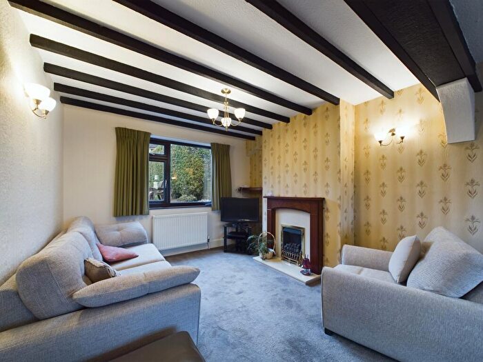 3 Bedroom Semi-Detached House For Sale In West Bank Road, Allestree, DE22