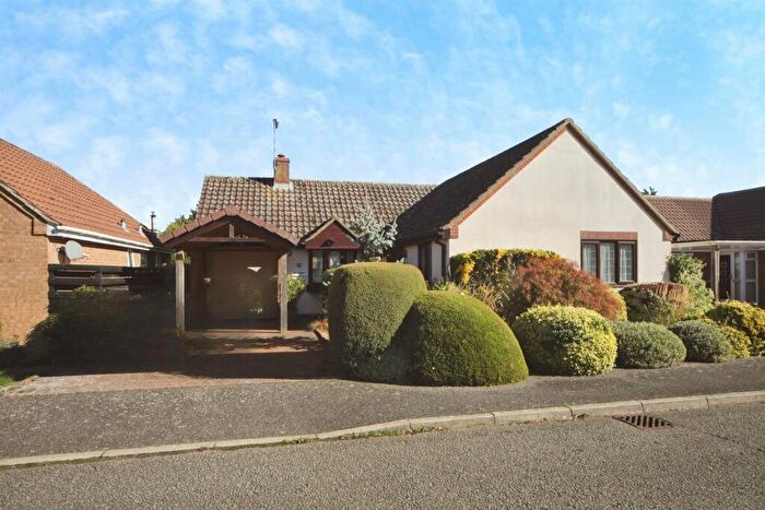2 Bedroom Detached Bungalow For Sale In Hudson Way, Barrow, Bury St. Edmunds, IP29