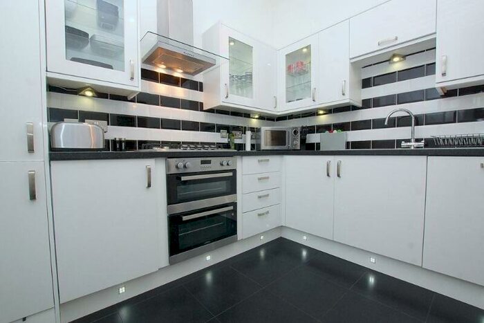 1 Bedroom Flat To Rent In Hanover Street, New Town, Edinburgh, EH2