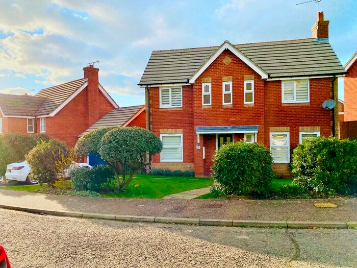 3 Bedroom Detached House To Rent In Guernsey Way, Braintree, CM7