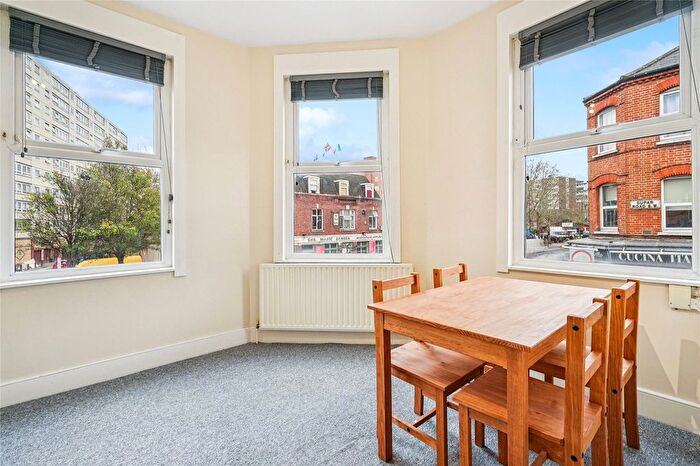 1 Bedroom Flat To Rent In Battersea Park Road, London, SW11