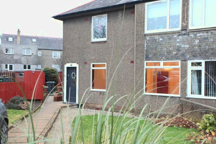 2 Bedroom Flat To Rent In Broomside Terrace, Carrick Knowe, Edinburgh EH12