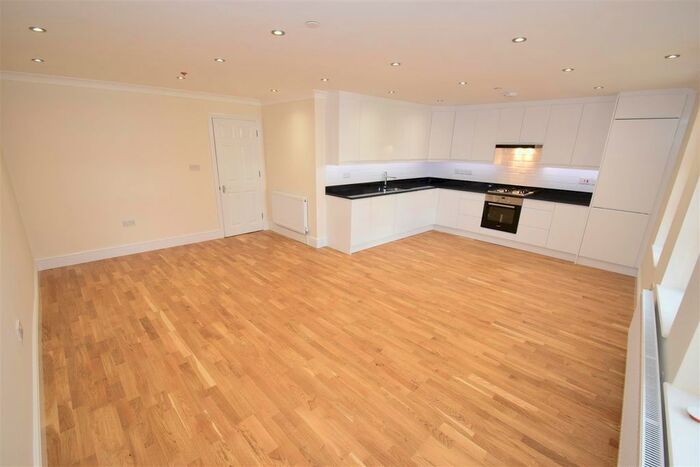 2 Bedroom Flat To Rent In Church Path, Croydon, CR0