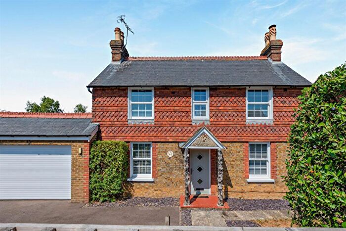 3 Bedroom Detached House For Sale In Leeds Road, Langley, Maidstone, ME17