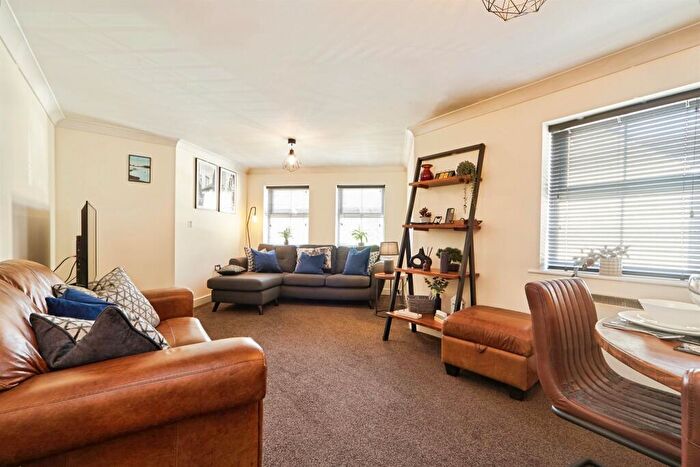 2 Bedroom Apartment For Sale In Navigation Drive, Apperley Bridge, Bradford, BD10