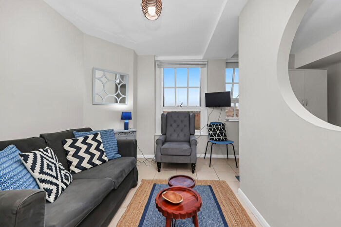 Apartment To Rent In Wilmot Street, London, E2