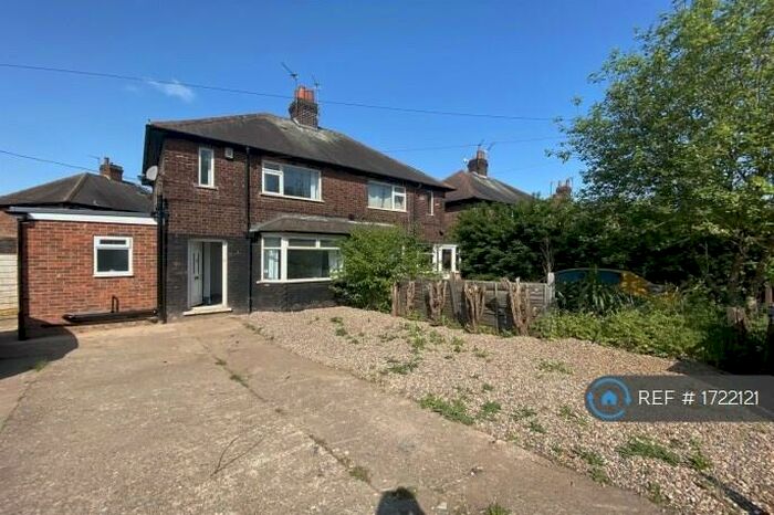 5 Bedroom Semi-Detached House To Rent In Beacon Road, Beeston, Nottingham, NG9